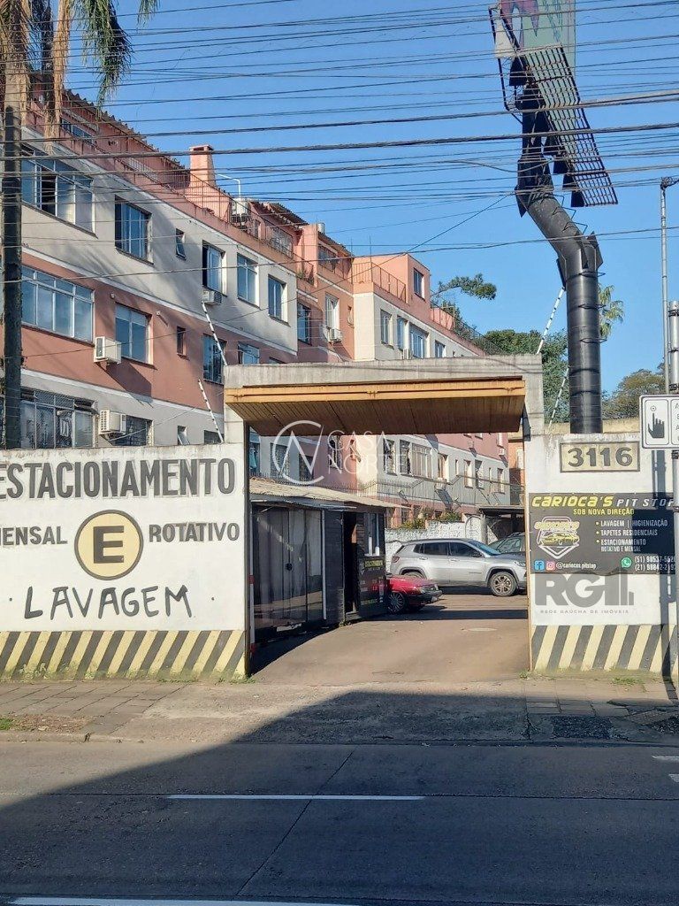Terreno à venda  com 652m², Avenida Teresópolis no bairro Teresópolis em Porto Alegre