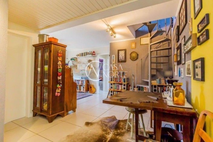 Cobertura à venda com 2 quartos, 144m², 1 vaga, Rua Dário Totta no bairro Teresópolis em Porto Alegre