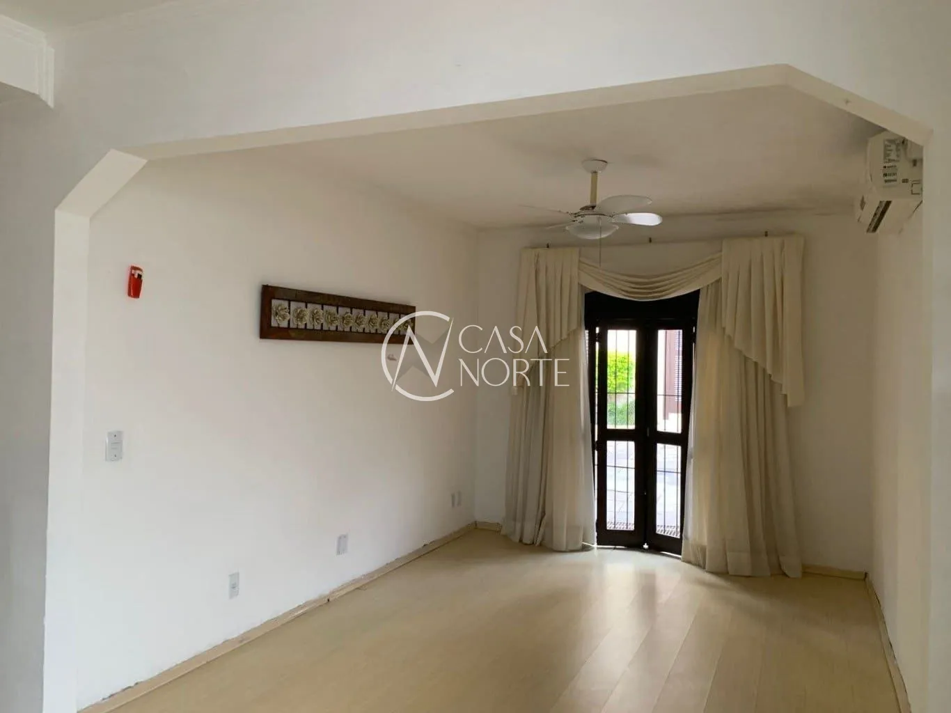 Casa de Condomínio à venda com 3 quartos, 98m², 1 suíte, Rua Landel de Moura no bairro Tristeza em Porto Alegre
