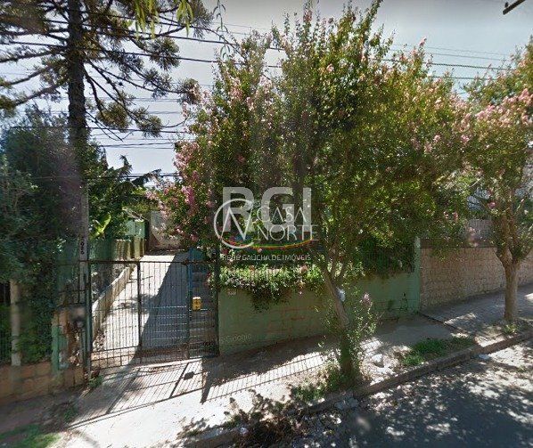 Terreno à venda  com 300m², Rua Doutor Ney Cabral no bairro Nonoai em Porto Alegre