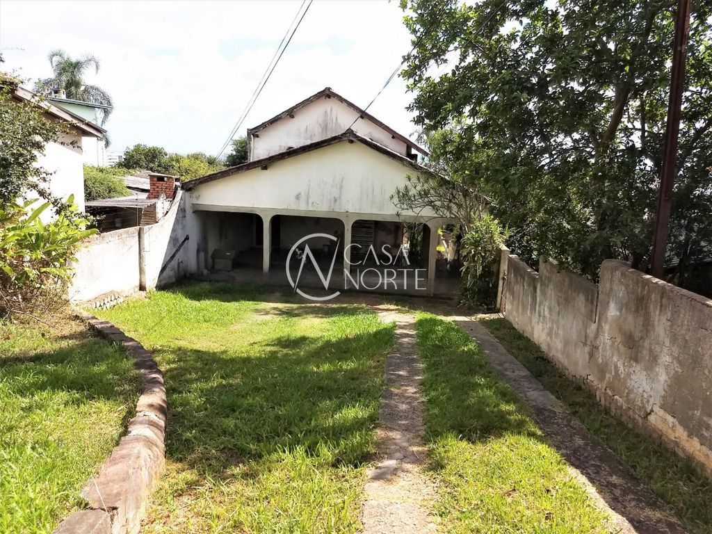 Casa à venda com 4 quartos, 230m², 2 suítes, 3 vagas, Rua General Salvador Pinheiro no bairro Vila Jardim em Porto Alegre