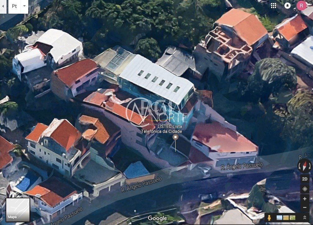 Casa à venda com 5 quartos, 900m², 2 suítes, 5 vagas, Rua Angelo Passuelo no bairro Vila Nova em Porto Alegre