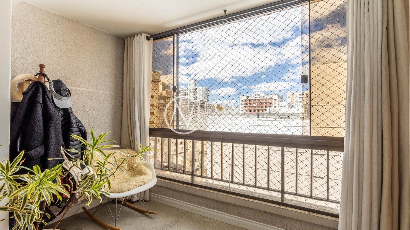 Cobertura à venda com 2 quartos, 108m², 1 suíte, 1 vaga, Rua Demétrio Ribeiro no bairro Centro Histórico em Porto Alegre