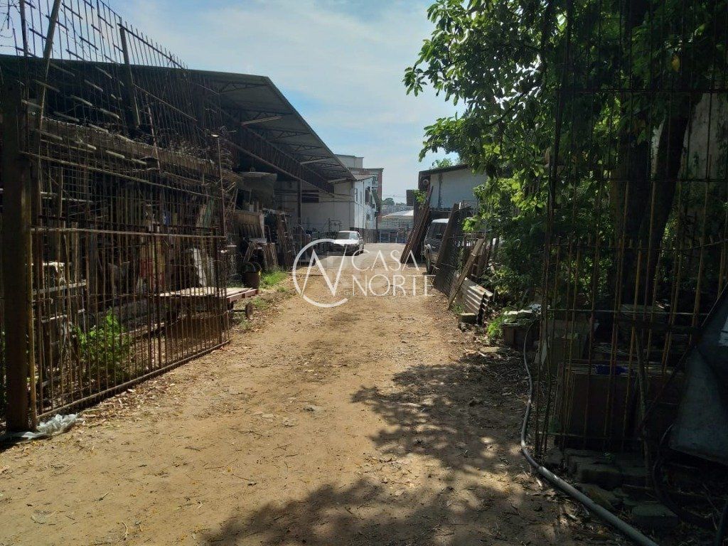 Terreno à venda  com 3312m², Avenida Professor Oscar Pereira no bairro Glória em Porto Alegre