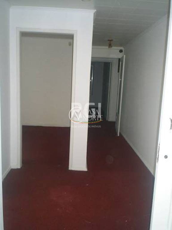 Casa à venda com 3 quartos, 250m², 2 vagas, Rua General Souza Doca no bairro Petrópolis em Porto Alegre