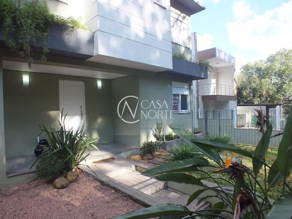 Casa à venda com 3 quartos, 367m², 1 suíte, 4 vagas, Rua Dea Coufal no bairro Ipanema em Porto Alegre