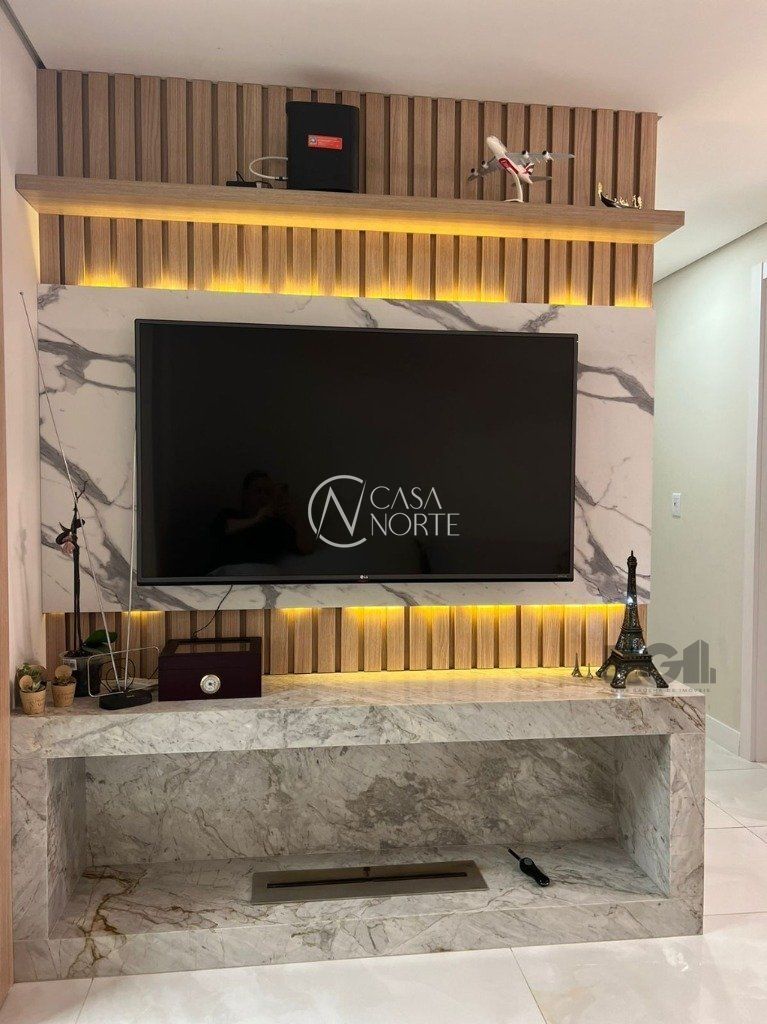 Apartamento à venda com 2 quartos, 67m², 1 suíte, 1 vaga, Rua Marina Sirângelo Castello no bairro Jardim Itu em Porto Alegre