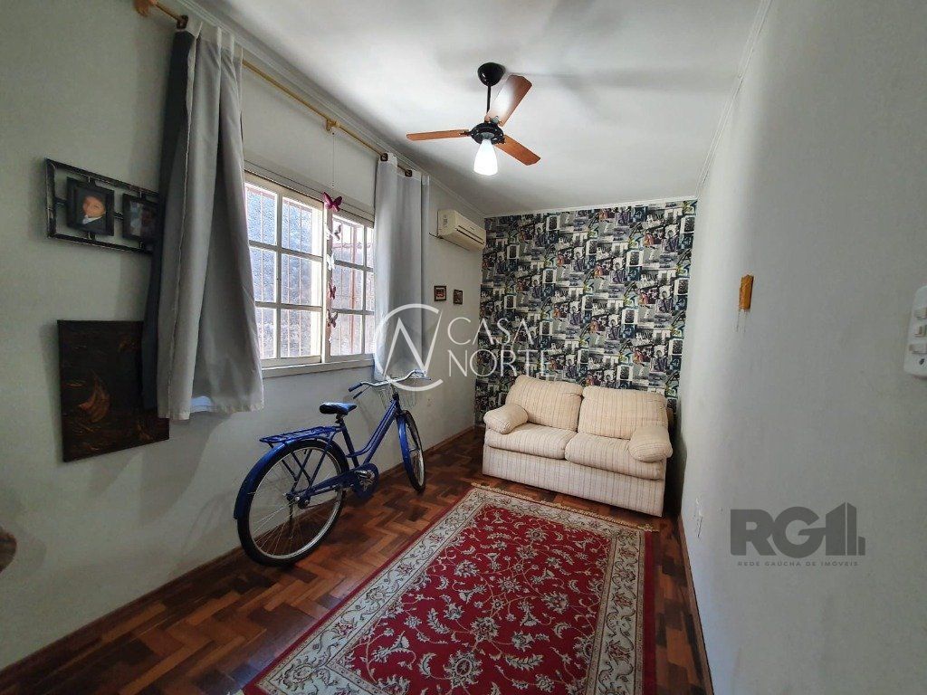 Apartamento à venda com 2 quartos, 70m², Avenida Coronel Gastão Haslocher Mazeron no bairro Medianeira em Porto Alegre