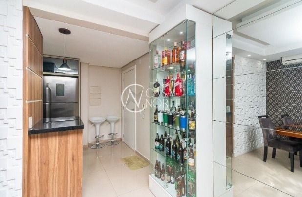 Apartamento à venda com 3 quartos, 80m², 1 suíte, 1 vaga, Avenida Ipiranga no bairro Jardim Botânico em Porto Alegre