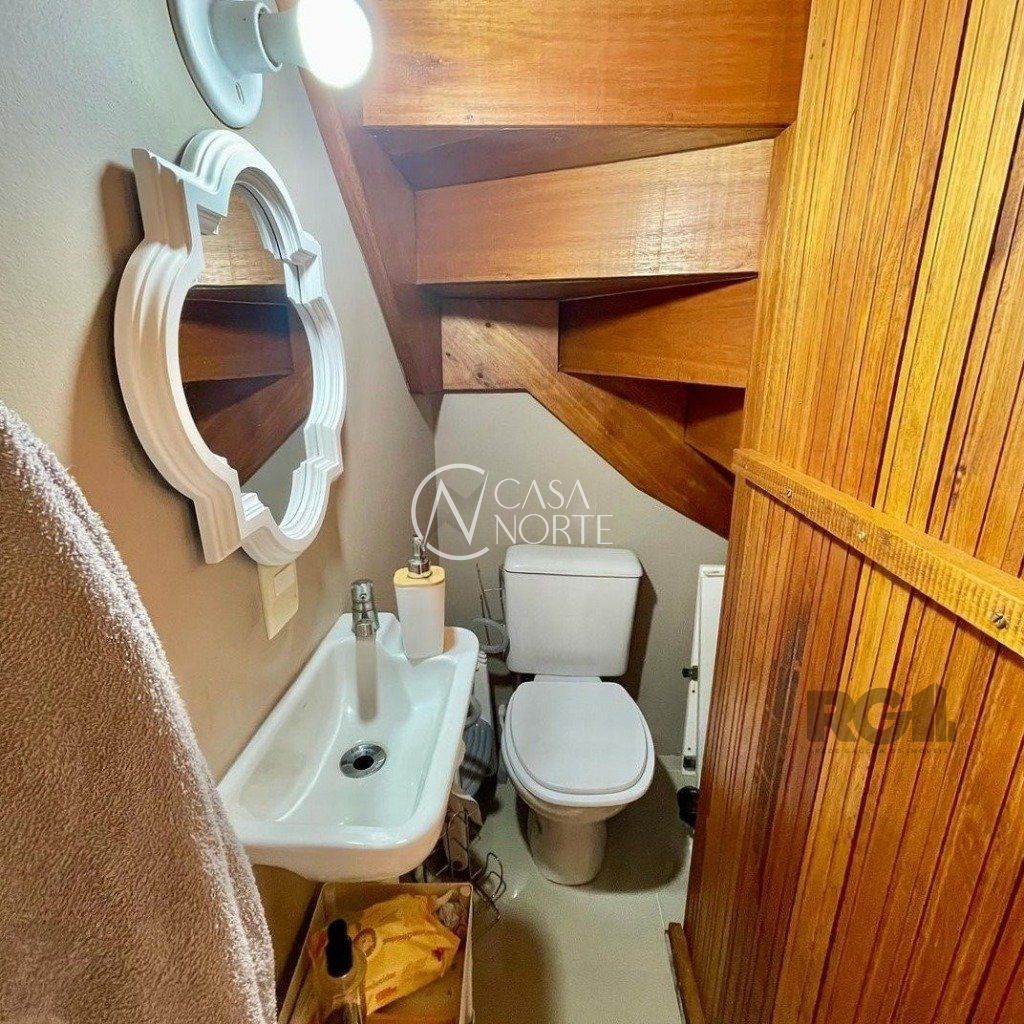 Casa de Condomínio à venda com 2 quartos, 70m², 1 vaga, Avenida José Aloísio Filho no bairro Humaitá em Porto Alegre