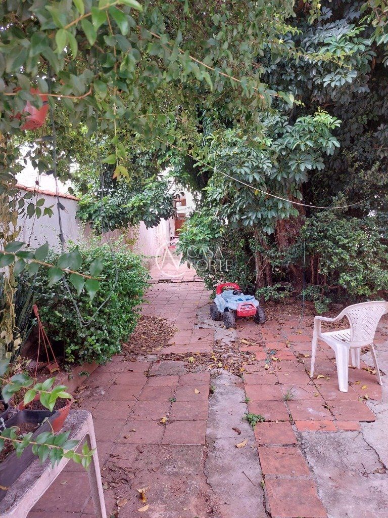 Terreno à venda  com 572m², Rua Coronel Aparício Borges no bairro Glória em Porto Alegre