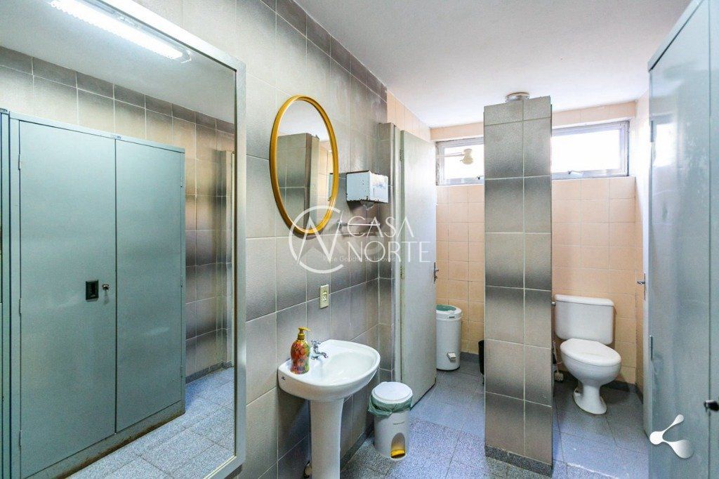 Prédio Comercial à venda , 650m², Rua Felizardo no bairro Jardim Botânico em Porto Alegre