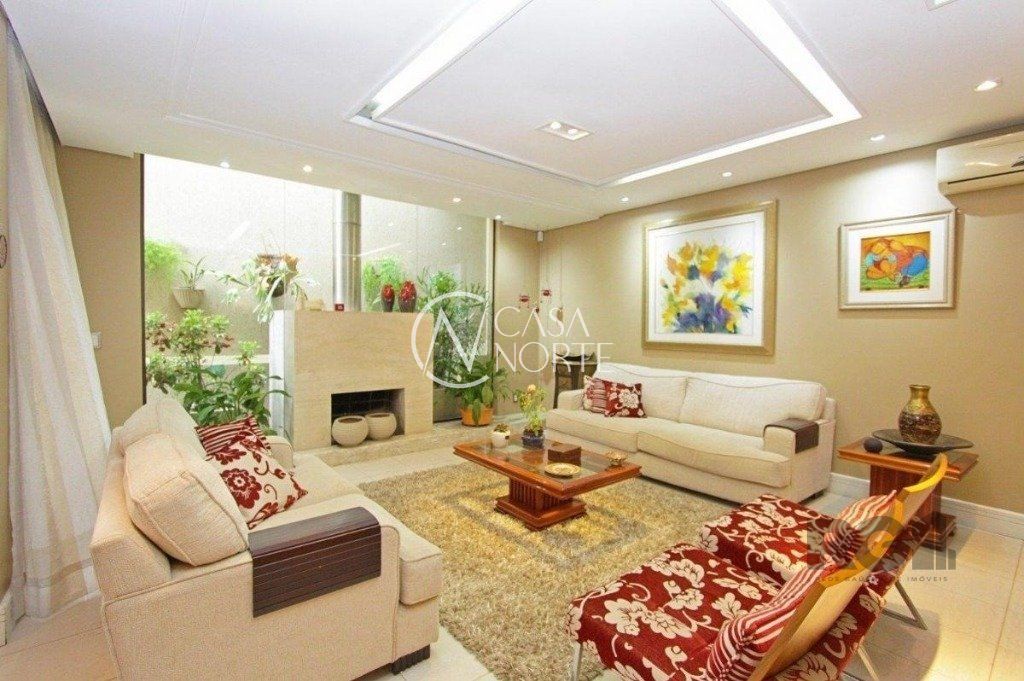 Casa à venda com 3 quartos, 330m², 2 suítes, 3 vagas, Rua Bogota no bairro Jardim Lindóia em Porto Alegre