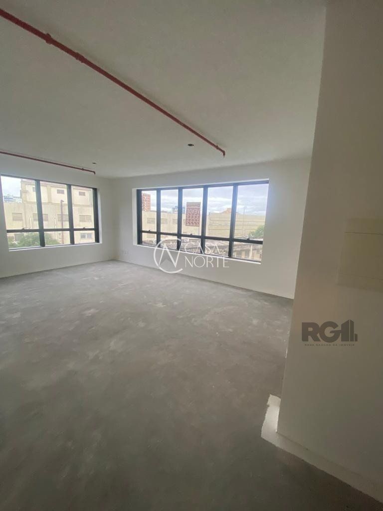 Sala Comercial à venda , 53m², 1 vaga, Rua Ramiro Barcelos no bairro Floresta em Porto Alegre
