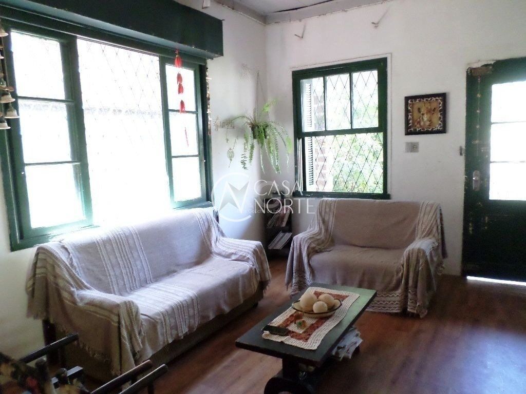 Terreno à venda  com 1071m², Avenida Sergipe no bairro Glória em Porto Alegre