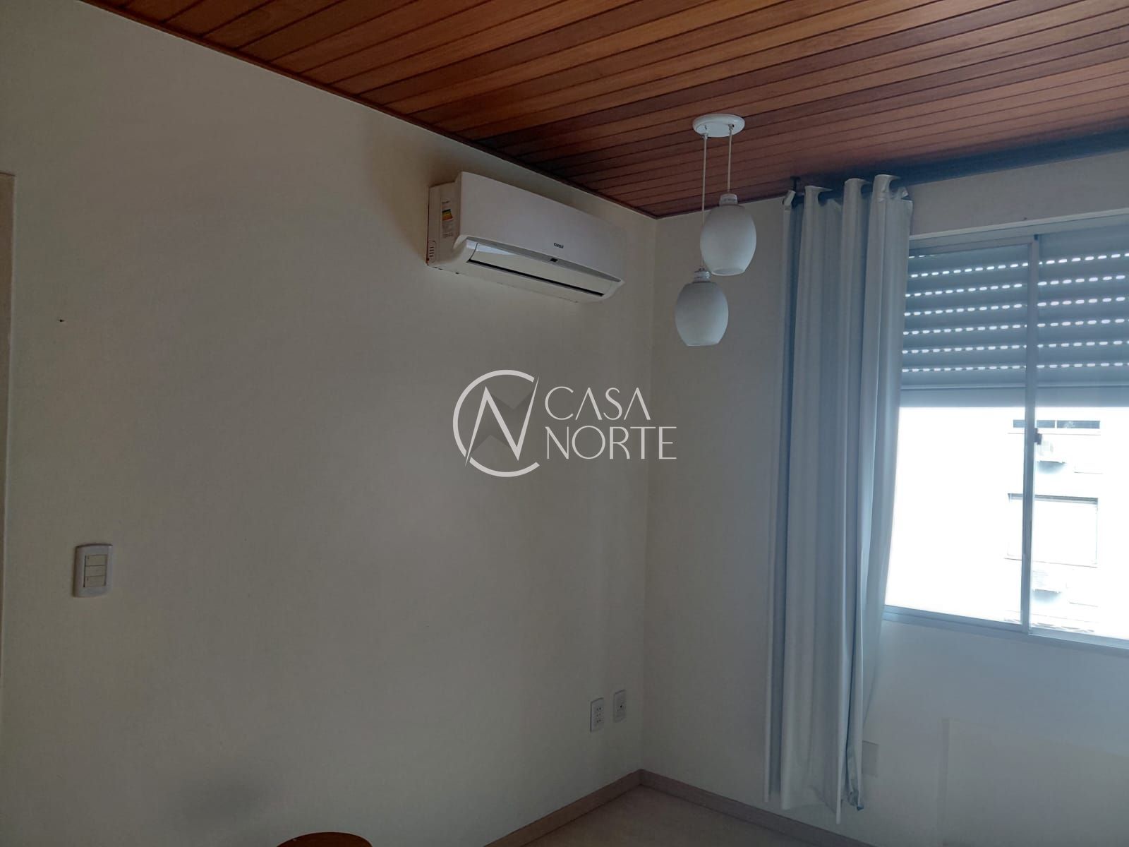 Apartamento à venda com 2 quartos, 52m², 1 vaga, Avenida Professor Oscar Pereira no bairro Azenha em Porto Alegre