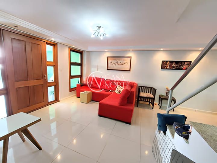 Casa de Condomínio à venda com 3 quartos, 137m², 1 suíte, 2 vagas, Rua Pau-Brasil no bairro Hípica em Porto Alegre