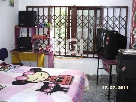 Casa à venda com 3 quartos, 95m², 3 vagas, Avenida Ignes E. Fagundes no bairro Restinga em Porto Alegre