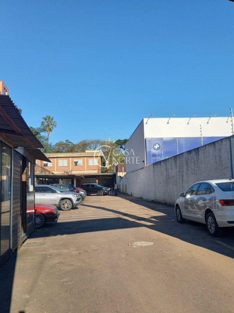 Terreno à venda  com 652m², Avenida Teresópolis no bairro Teresópolis em Porto Alegre