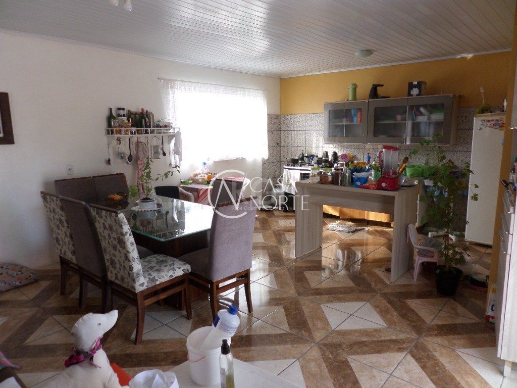 Casa à venda com 5 quartos, 153m², 3 suítes, 4 vagas, Rua Antônio Alvares Pereira Coruja no bairro Jardim Sabará em Porto Alegre