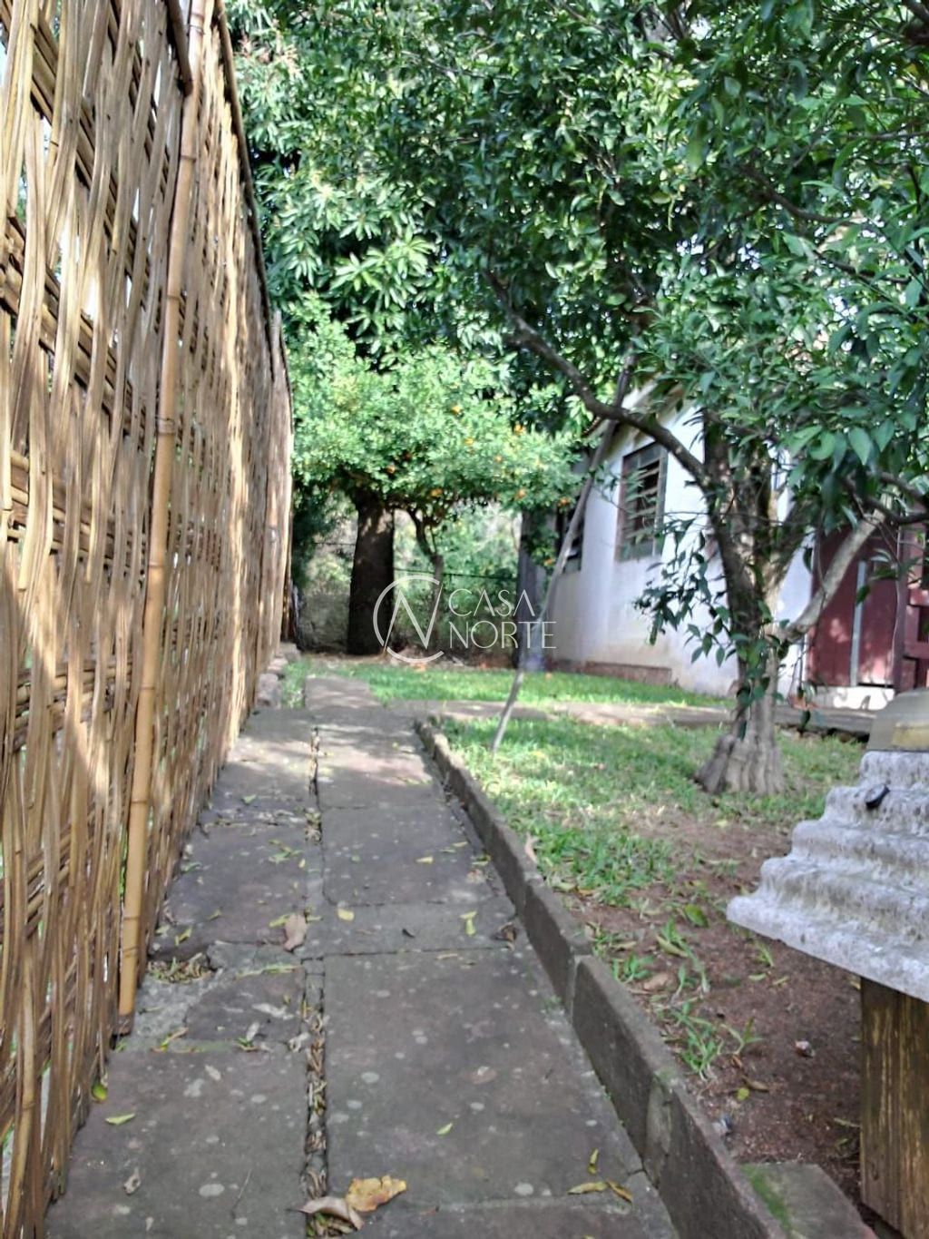 Casa à venda com 4 quartos, 88m², 3 vagas, Rua Intendente Alfredo Azevedo no bairro Glória em Porto Alegre