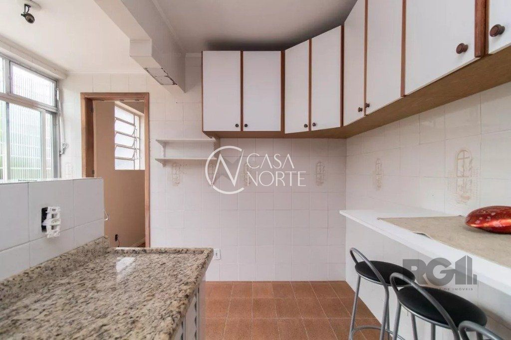 Apartamento à venda com 2 quartos, 73m², 1 vaga, Travessa Marechal Bormann no bairro Teresópolis em Porto Alegre