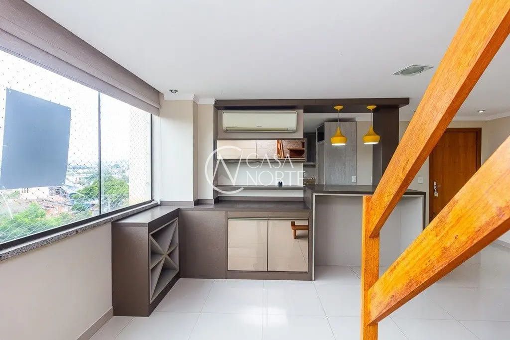 Cobertura à venda com 2 quartos, 124m², 1 vaga, Avenida Jacuí no bairro Cristal em Porto Alegre