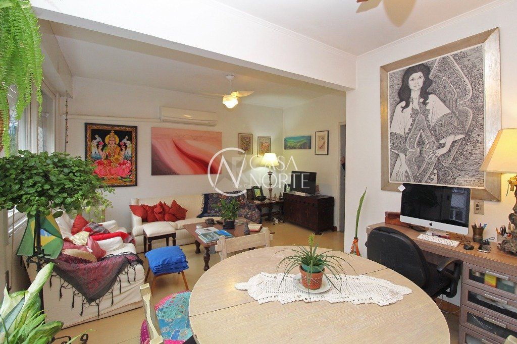 Apartamento à venda com 2 quartos, 84m², 1 suíte, 1 vaga, Rua Comendador Caminha no bairro Moinhos de Vento em Porto Alegre