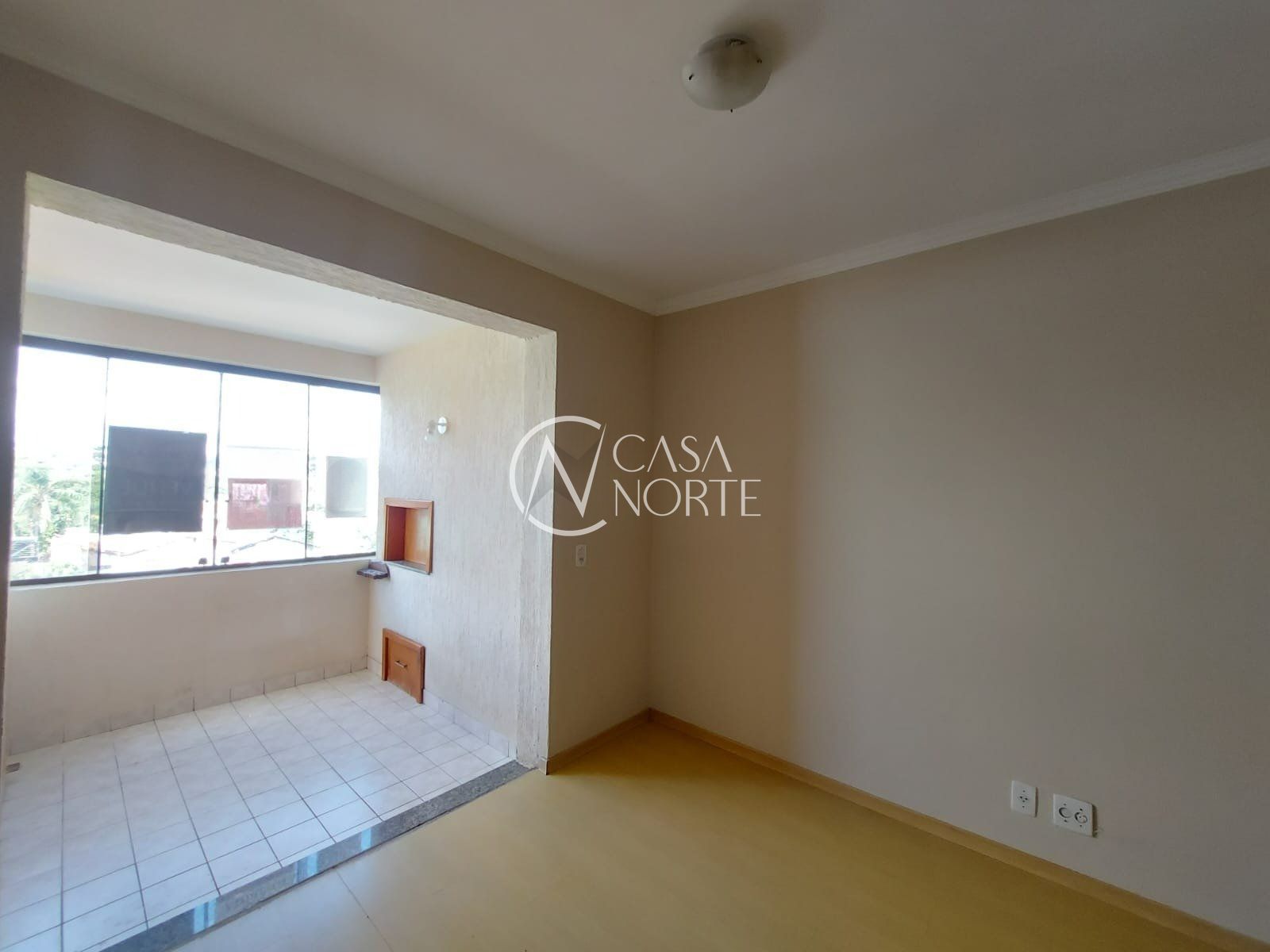 Apartamento à venda com 3 quartos, 72m², 1 suíte, 1 vaga, Rua Professor Cristiano Fischer no bairro Jardim do Salso em Porto Alegre