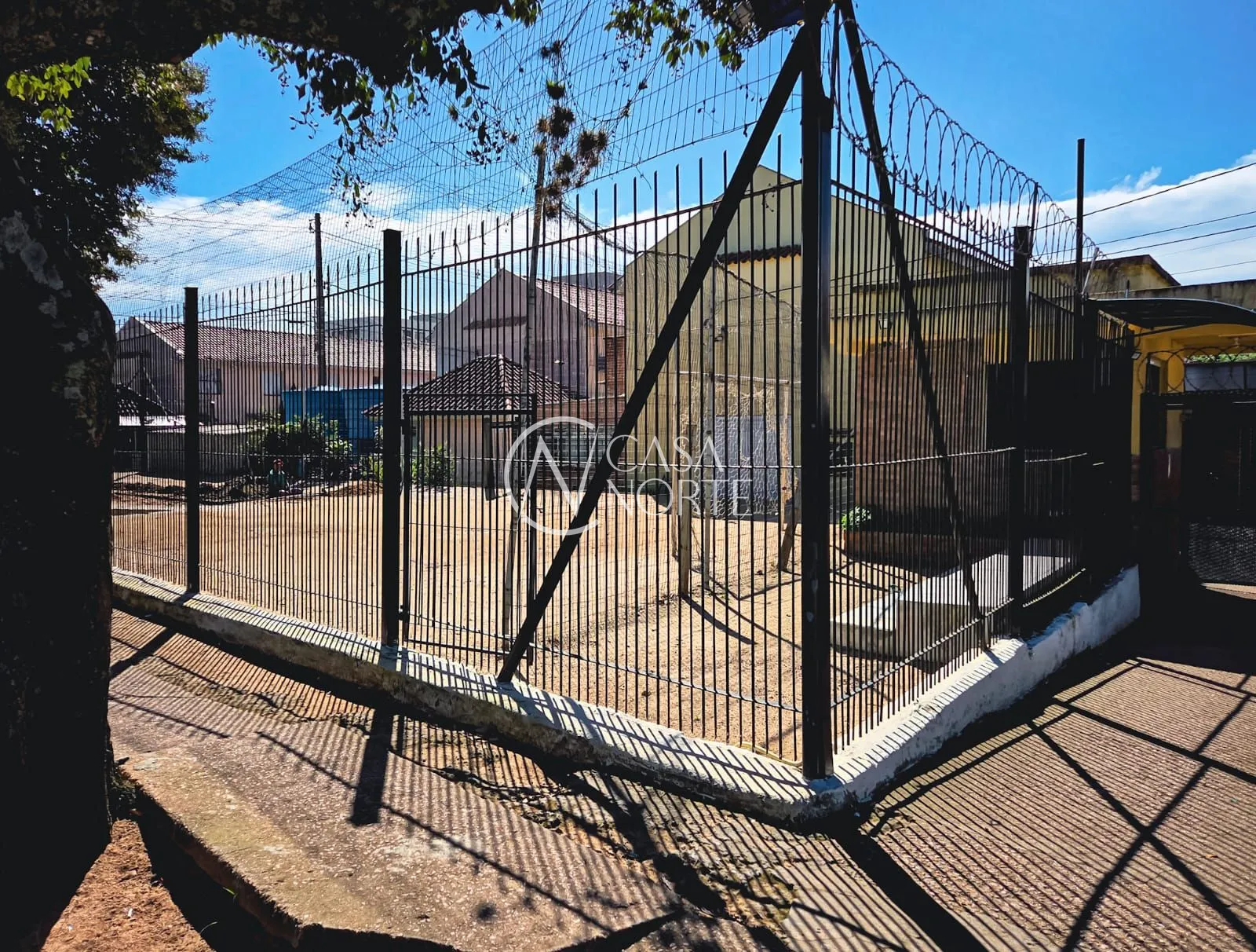 Casa de Condomínio à venda com 2 quartos, 48m², 1 vaga, Rua Atílio Supertti no bairro Vila Nova em Porto Alegre