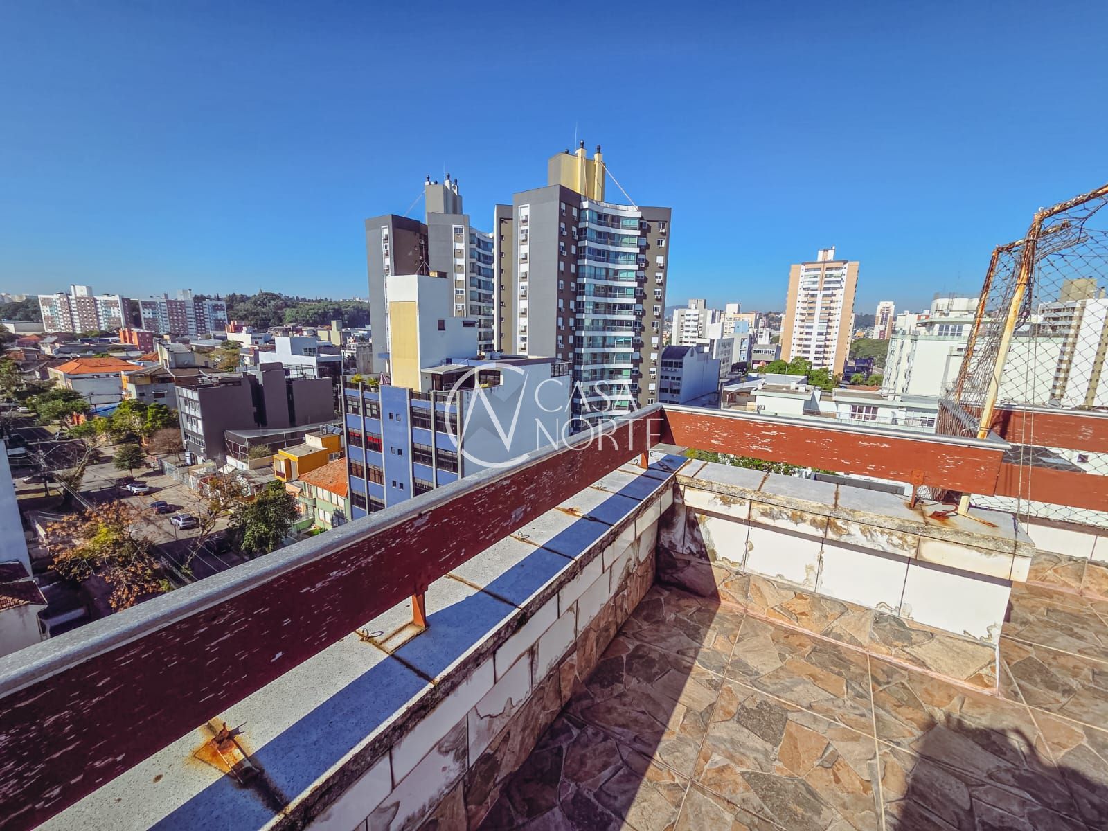 Cobertura à venda com 2 quartos, 133m², 2 vagas, Rua Barão do Triunfo no bairro Menino Deus em Porto Alegre