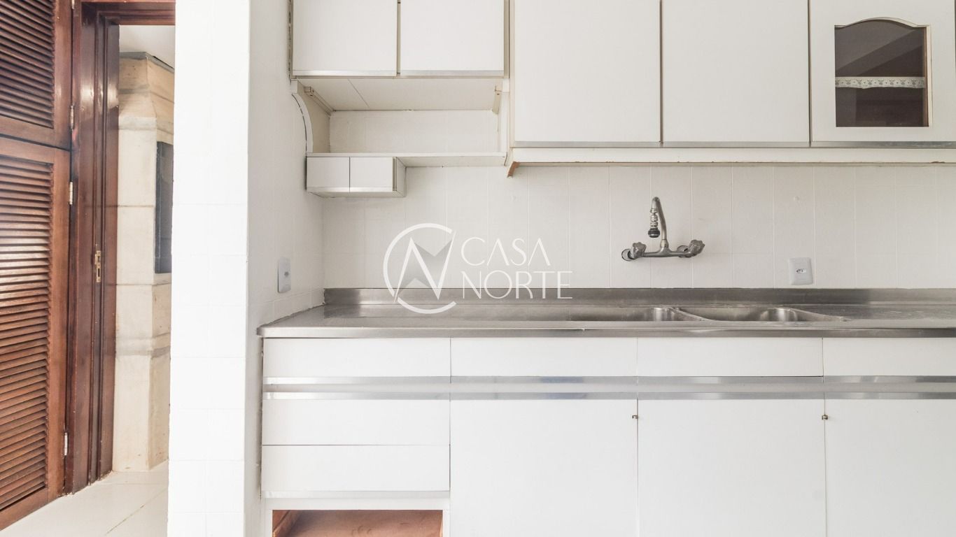 Apartamento à venda com 3 quartos, 152m², 1 suíte, 2 vagas, Avenida Carlos Gomes no bairro Boa Vista em Porto Alegre