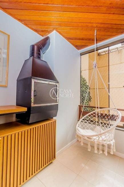 Apartamento à venda com 2 quartos, 67m², 1 vaga, Rua Olavo Bilac no bairro Azenha em Porto Alegre