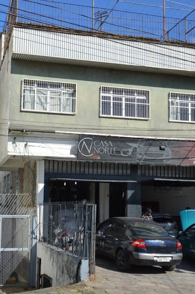 Prédio Comercial à venda , 800m², Rua Dona Veva no bairro Coronel Aparício Borges em Porto Alegre