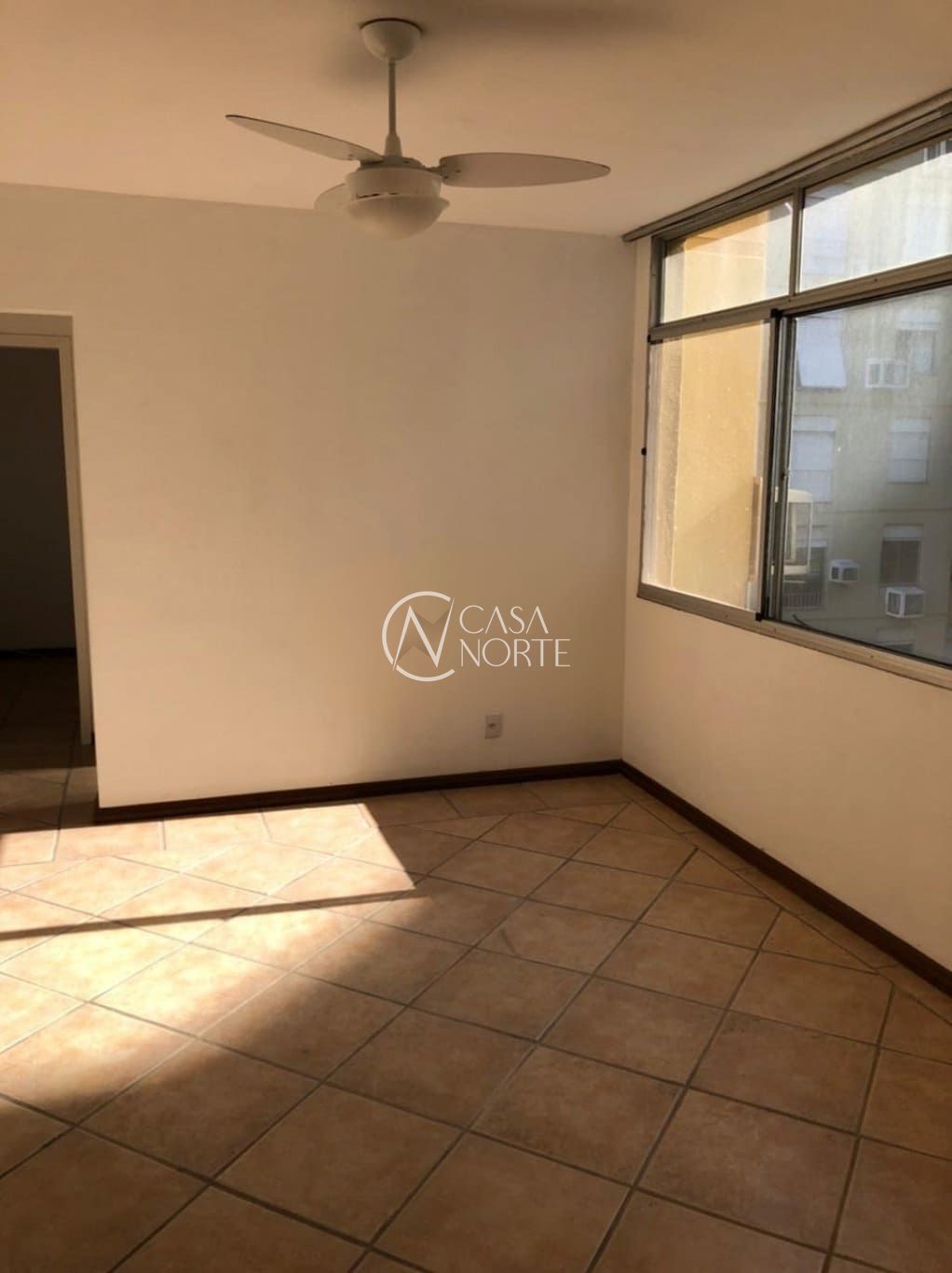 Apartamento à venda com 1 quarto, 41m², Avenida Wenceslau Escobar no bairro Tristeza em Porto Alegre