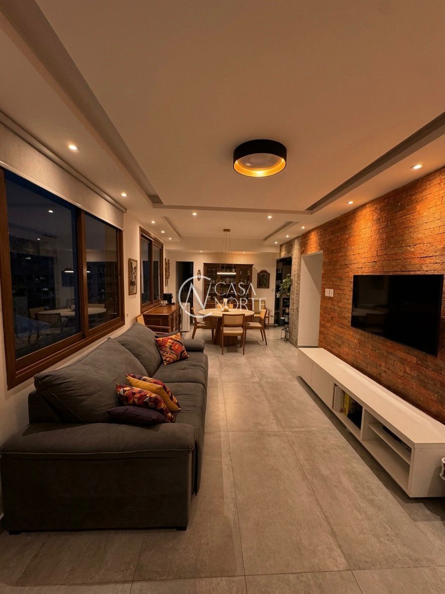 Apartamento à venda com 2 quartos, 87m², Rua Duque de Caxias no bairro Centro Histórico em Porto Alegre