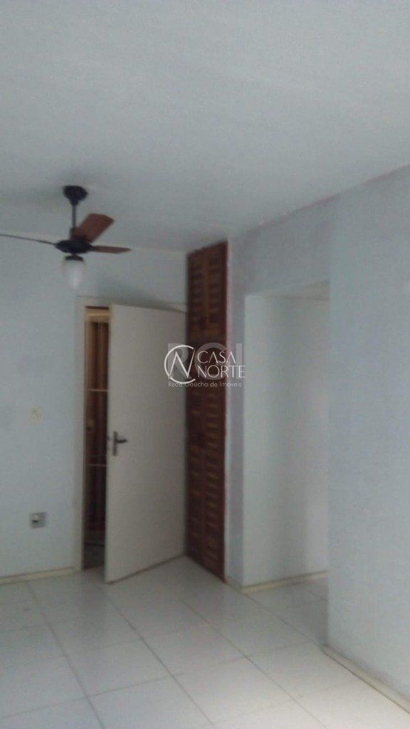 Apartamento à venda com 2 quartos, 61m², Avenida Quarai no bairro Nonoai em Porto Alegre