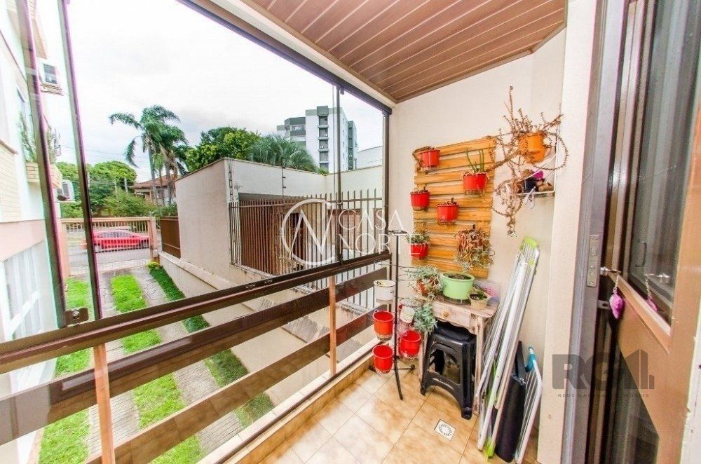 Apartamento à venda com 2 quartos, 82m², 1 vaga, Avenida Benno Mentz no bairro Vila Ipiranga em Porto Alegre