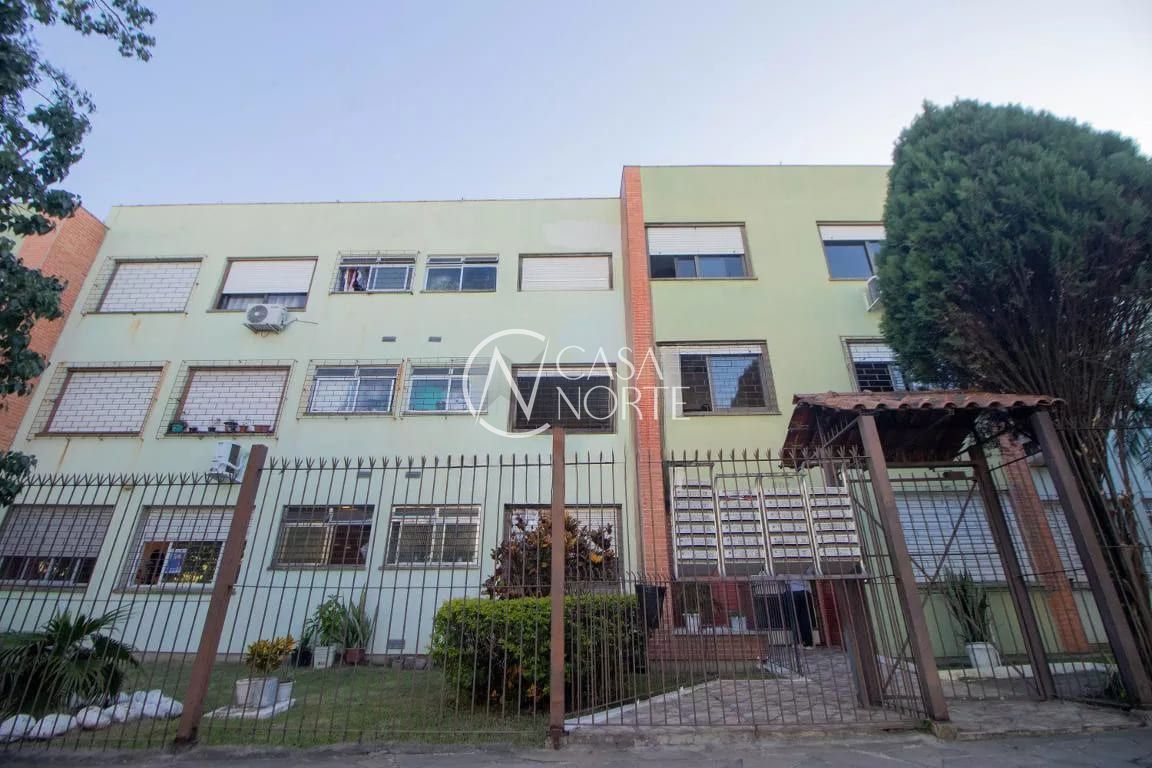 Apartamento à venda com 2 quartos, 64m², Avenida Mãe Apolinária Matias Batista no bairro Morro Santana em Porto Alegre