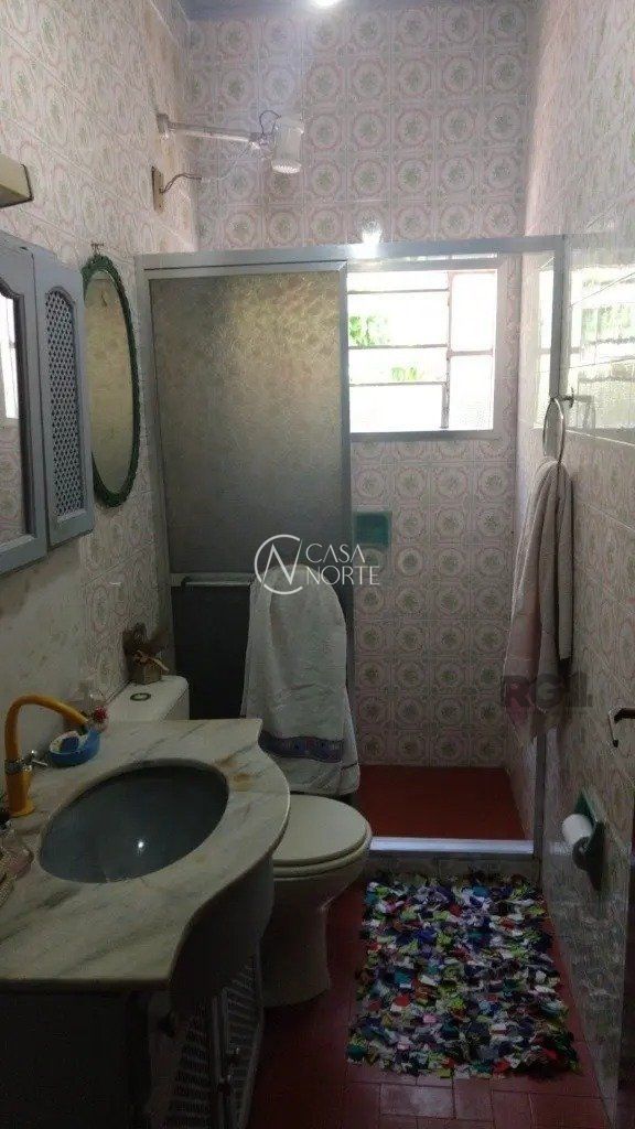 Casa à venda com 3 quartos, 125m², 1 suíte, 3 vagas, Rua Vicente Ferreira Gomes no bairro Sarandi em Porto Alegre