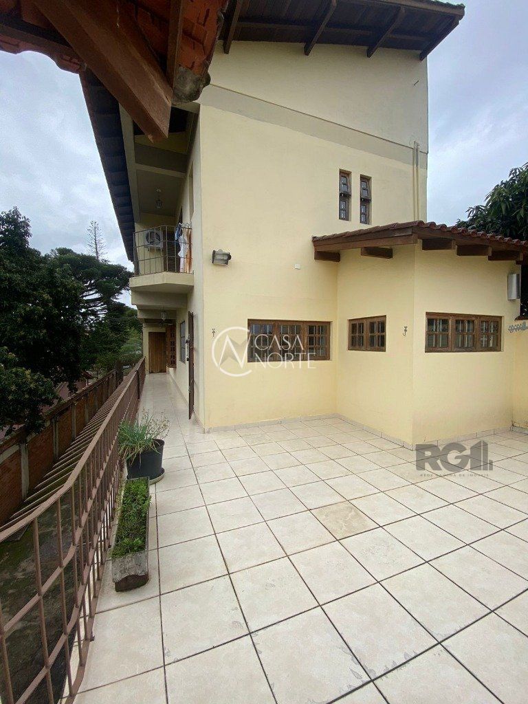 Apartamento à venda com 2 quartos, 127m², 1 suíte, 4 vagas, Rua Professor Clemente Pinto no bairro Medianeira em Porto Alegre