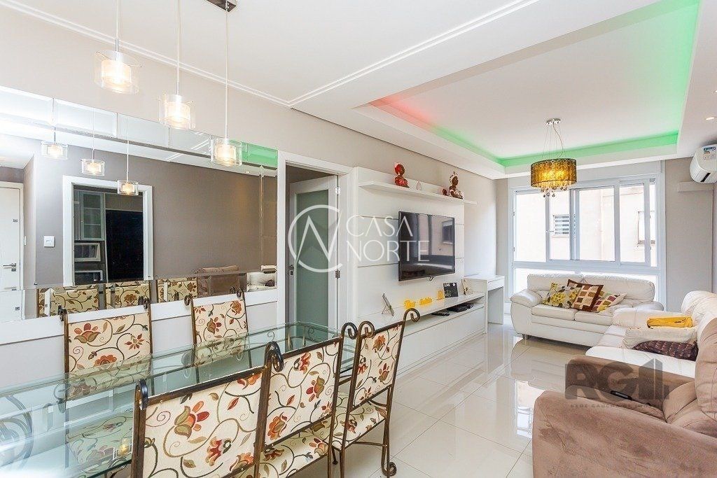 Apartamento à venda com 3 quartos, 107m², 1 suíte, Avenida Protásio Alves no bairro Rio Branco em Porto Alegre