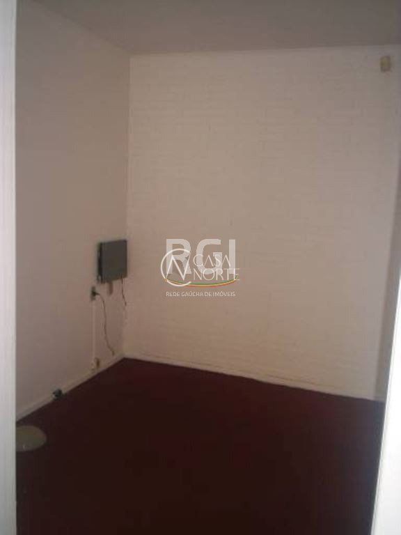 Casa à venda com 3 quartos, 250m², 2 vagas, Rua General Souza Doca no bairro Petrópolis em Porto Alegre