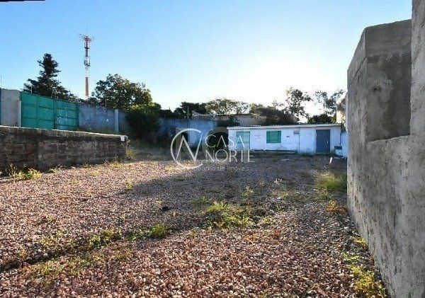 Terreno à venda  com 849m², Avenida Saturnino de Brito no bairro Vila Jardim em Porto Alegre