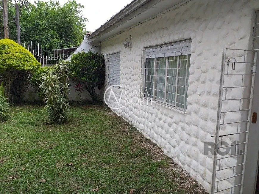 Casa à venda com 2 quartos, 163m², 2 vagas, Avenida José Corrêa da Silva no bairro Cavalhada em Porto Alegre