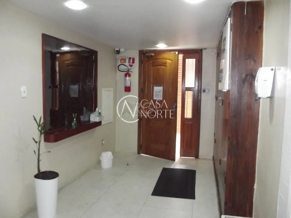 Apartamento à venda com 3 quartos, 82m², 1 vaga, Avenida Coronel Gastão Haslocher Mazeron no bairro Medianeira em Porto Alegre