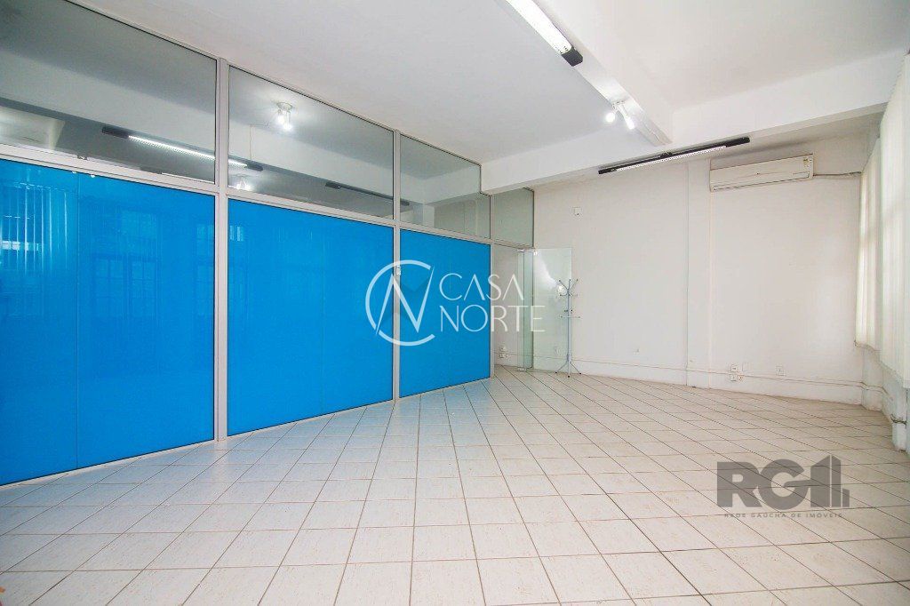 Sala Comercial à venda , 99m², Rua Vigario José Inácio no bairro Centro Histórico em Porto Alegre