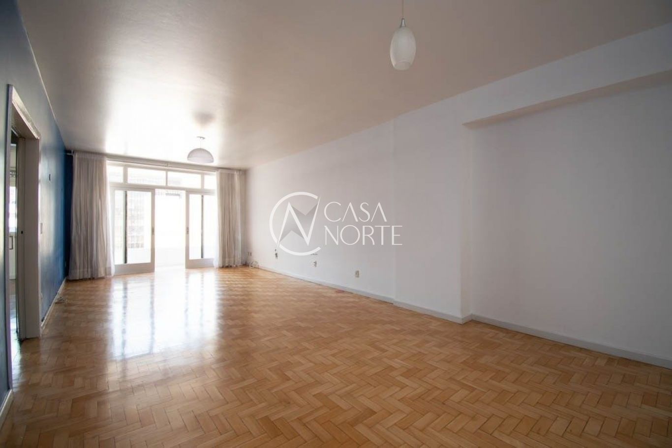 Apartamento à venda com 3 quartos, 148m², Rua Siqueira Campos no bairro Centro Histórico em Porto Alegre