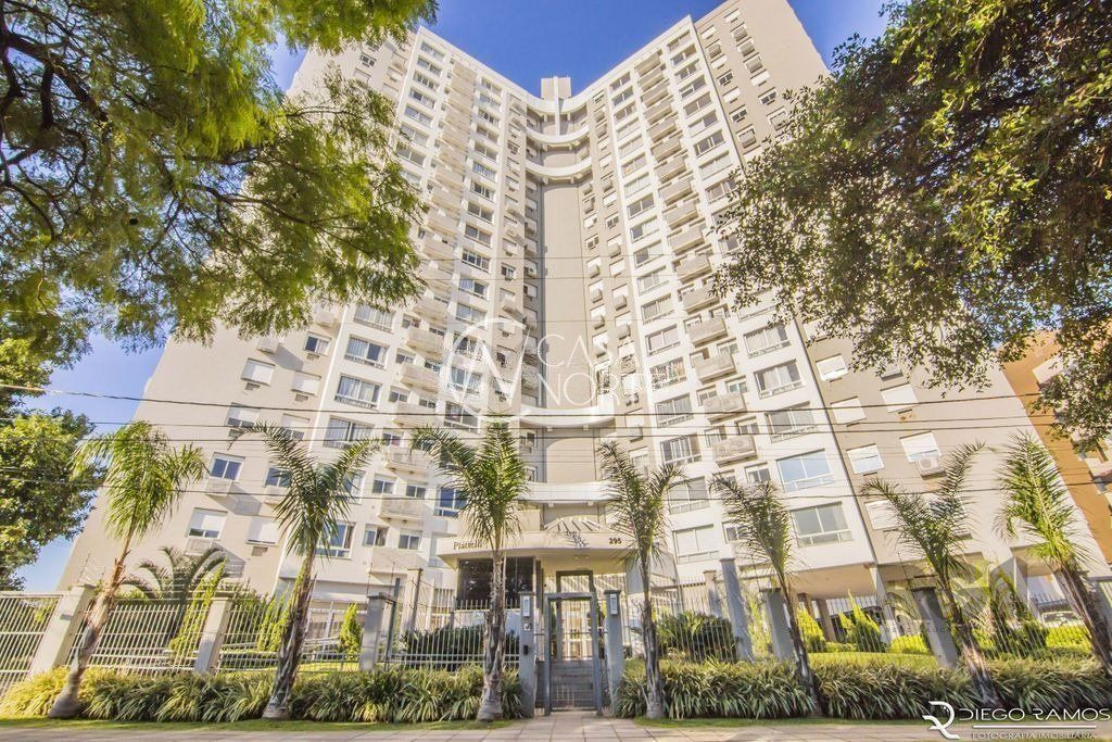 Apartamento à venda com 3 quartos, 75m², 1 suíte, 2 vagas, Rua dos Burgueses no bairro Partenon em Porto Alegre