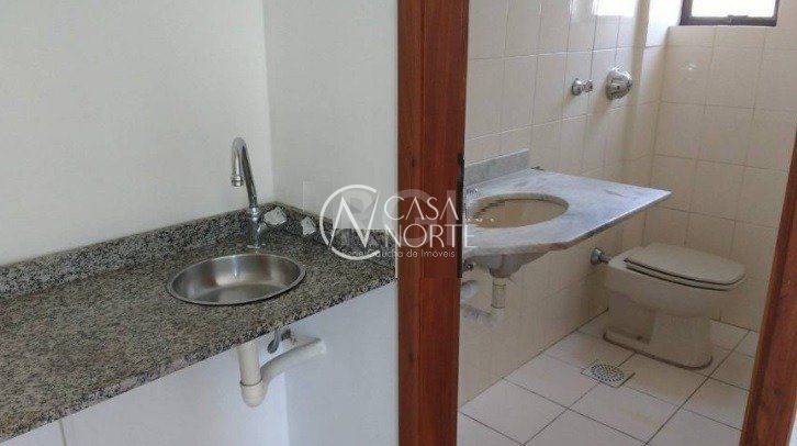 Sala Comercial à venda , 36m², Avenida Cristóvão Colombo no bairro Moinhos de Vento em Porto Alegre